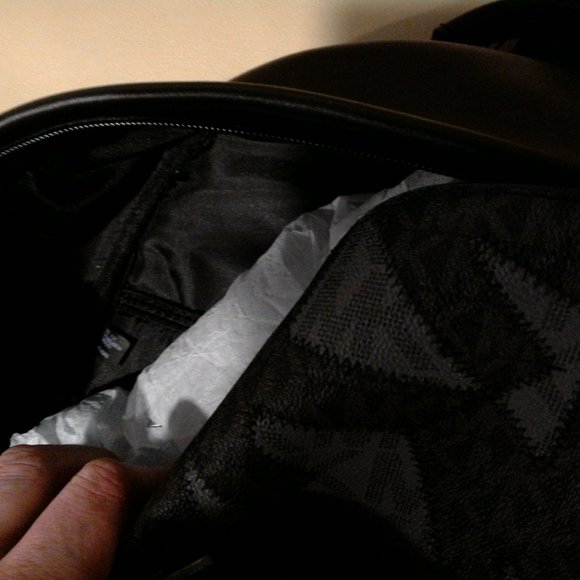 Michael kors authentic net Men backpack with mk monogram limited edition bag - Picture 4 of 6